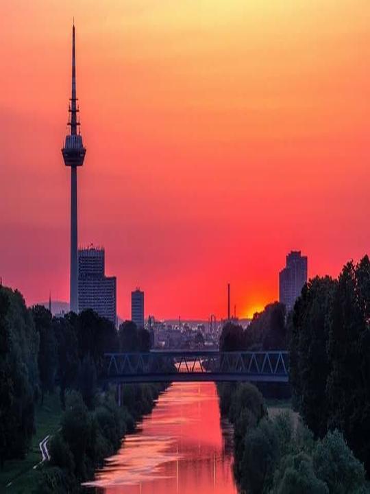 Restaurant Skyline